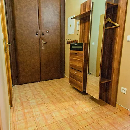 Modern Cozy By Ruterra Apartament