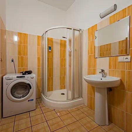 Modern Cozy By Ruterra Apartament *