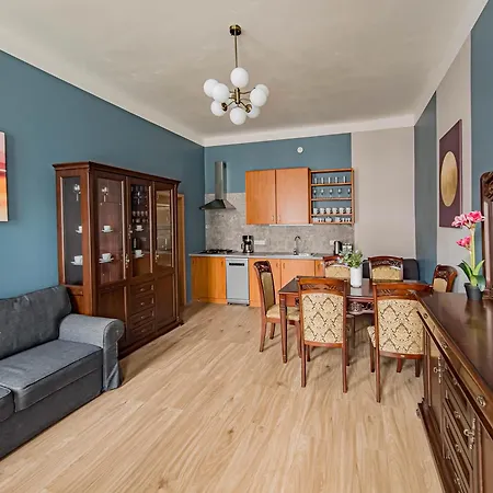 Modern Cozy By Ruterra Apartmán *